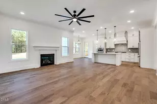 160 Black Bear Ct, Chapel Hill, NC 27516 - Photo 2