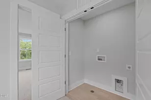 501 Plumleaf Ln, Durham, NC 27703 - Photo 32