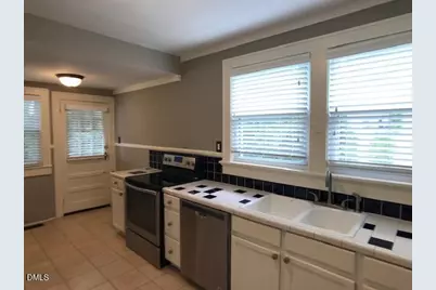 114 Dixie Trail, Raleigh, NC 27607 - Photo 8