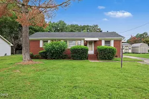 325 Kingston Ave, Rocky Mount, NC 27803 - Photo 2
