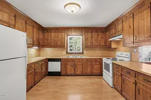 6400 Dresden Ln, Raleigh, NC 27612 - Photo 8