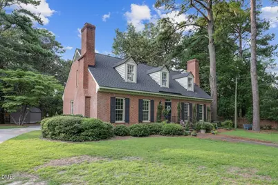 804 Chestnut Drive, Smithfield, NC 27577 - Photo 2