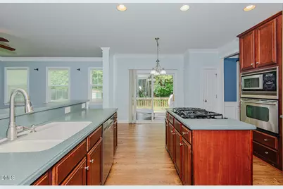 319 Large Oak Lane, Mebane, NC 27302 - Photo 4