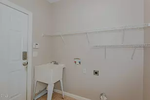 319 Large Oak Ln, Mebane, NC 27302 - Photo 18