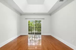 9211 Calabria Dr, Raleigh, NC 27617 - Photo 24