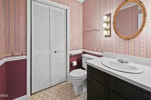 3307 Roundtree Ct, Raleigh, NC 27607 - Photo 10