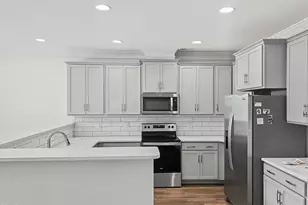 1018 Bonanza Ln, Mebane, NC 27302 - Photo 8