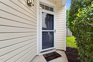 305 Palmdale Ct, Holly Springs, NC 27540 - Photo 2