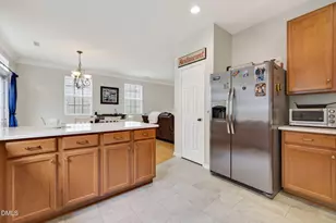 305 Palmdale Ct, Holly Springs, NC 27540 - Photo 14