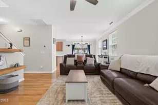 305 Palmdale Ct, Holly Springs, NC 27540 - Photo 6