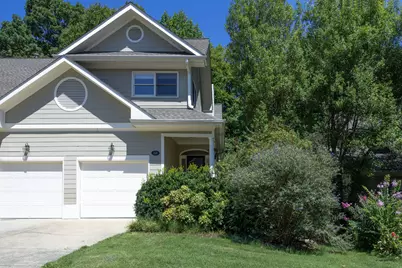 208 W Columbia Place W, Chapel Hill, NC 27516 - Photo 2