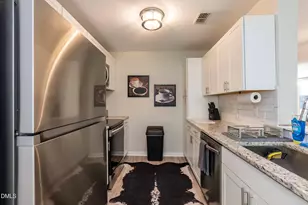 107 Killam Ct, Cary, NC 27513 - Photo 14