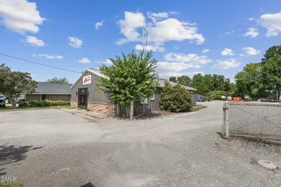 937 N Brightleaf Boulevard, Smithfield, NC 27577 - Photo 4