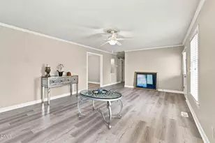 301 Halifax St, Clinton, NC 28328 - Photo 4