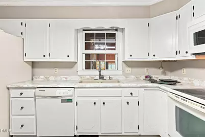 301 Halifax Street, Clinton, NC 28328 - Photo 8