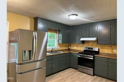 1011 Shirley Drive, Henderson, NC 27536 - Photo 8