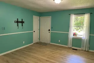 1011 Shirley Dr, Henderson, NC 27536 - Photo 12