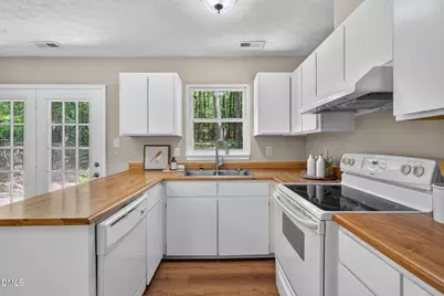 2205 Mariner Circle, Raleigh, NC 27603 - Photo 4