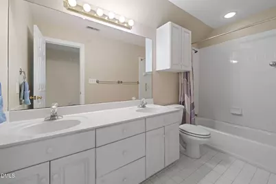 208 Highlands Lake Drive, Cary, NC 27518 - Photo 32