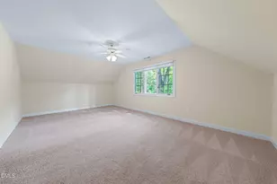 208 Highlands Lake Dr, Cary, NC 27518 - Photo 38