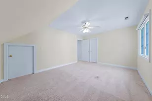208 Highlands Lake Dr, Cary, NC 27518 - Photo 36