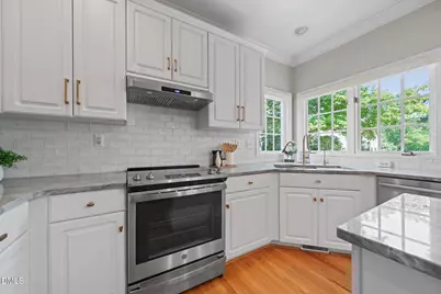 208 Highlands Lake Drive, Cary, NC 27518 - Photo 8