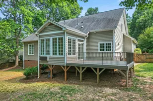 208 Highlands Lake Dr, Cary, NC 27518 - Photo 26