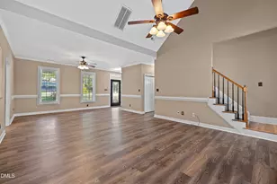 6201 Hilbert Ridge Dr, Holly Springs, NC 27540 - Photo 10