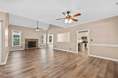 6201 Hilbert Ridge Drive, Holly Springs, NC 27540 - Photo 8