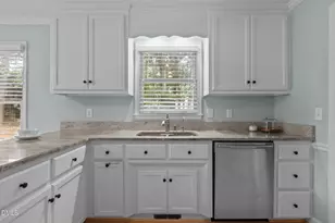 109 Oaklake Ct, Fuquay Varina, NC 27526 - Photo 14