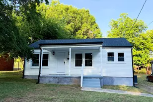 417 North St, Graham, NC 27253 - Photo 1