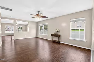 200 Georgetowne Dr, Clayton, NC 27520 - Photo 4