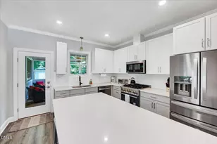 222 Marsh Ave, Raleigh, NC 27606 - Photo 4