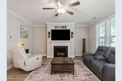 196 W Amber Oak Drive, Selma, NC 27576 - Photo 8