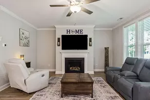 196 W Amber Oak Dr, Selma, NC 27576 - Photo 8
