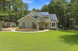 389 Dewar St, Fuquay Varina, NC 27526 - Photo 2