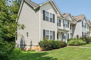 410 Whitehall Ct, Clayton, NC 27520 - Photo 2