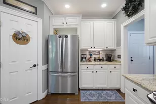 200 Cherry Laurel Dr, Clayton, NC 27527 - Photo 18