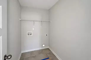 47 W Emily Gardens Dr, Selma, NC 27576 - Photo 10