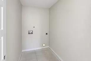 47 W Emily Gardens Dr, Selma, NC 27576 - Photo 8