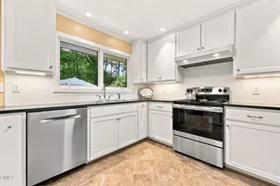 1207 Fairlane Rd, Cary, NC 27511 - Photo 16