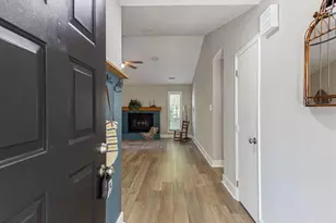 141 Clancy Cir, Cary, NC 27511 - Photo 6