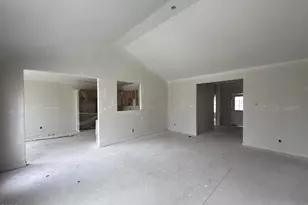 39 E Emily Gardens Dr, Selma, NC 27576 - Photo 4