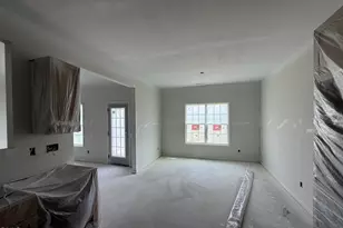 39 E Emily Gardens Dr, Selma, NC 27576 - Photo 6
