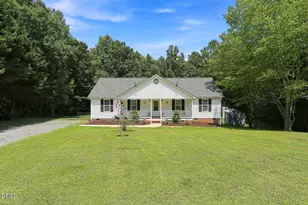 215 Nelson Ct, Clayton, NC 27520 - Photo 2