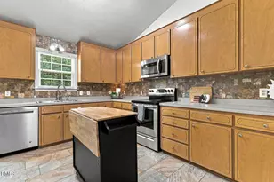 215 Nelson Ct, Clayton, NC 27520 - Photo 10