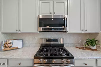 6843 Middleboro Drive, Raleigh, NC 27612 - Photo 12