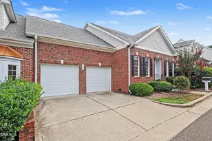 108 Alden Village Ct, Cary, NC 27519 - Photo 2
