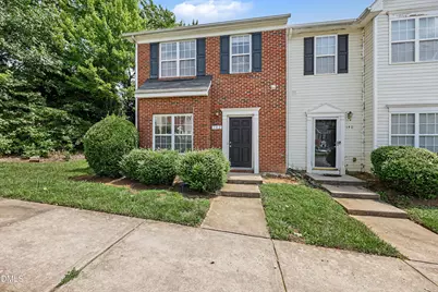 142 Queensberry Court, Greensboro, NC 27405 - Photo 4