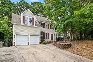 1203 Fairfax Woods Dr, Apex, NC 27502 - Photo 2